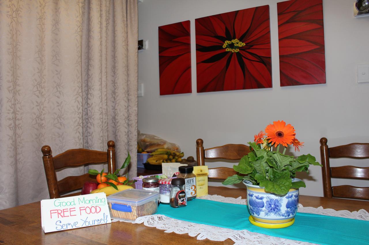 At Homestay Όκλαντ Εξωτερικό φωτογραφία