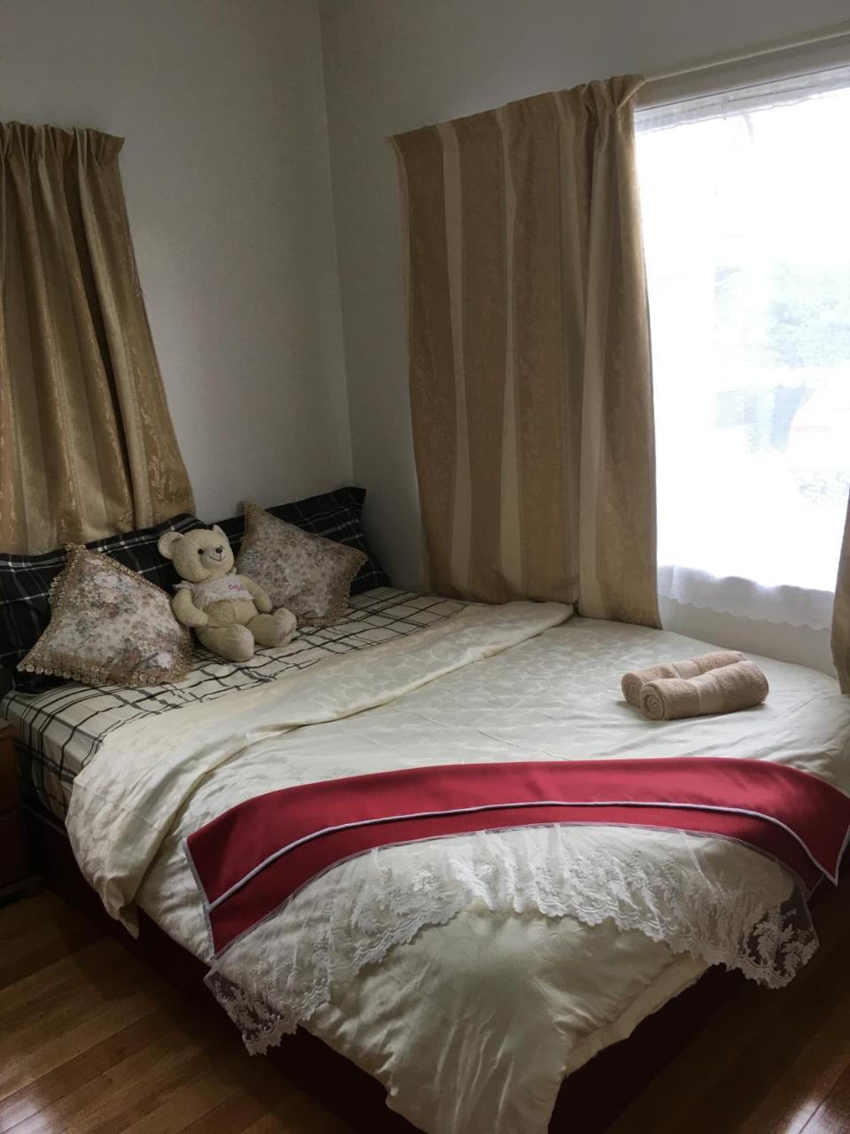 At Homestay Όκλαντ Εξωτερικό φωτογραφία